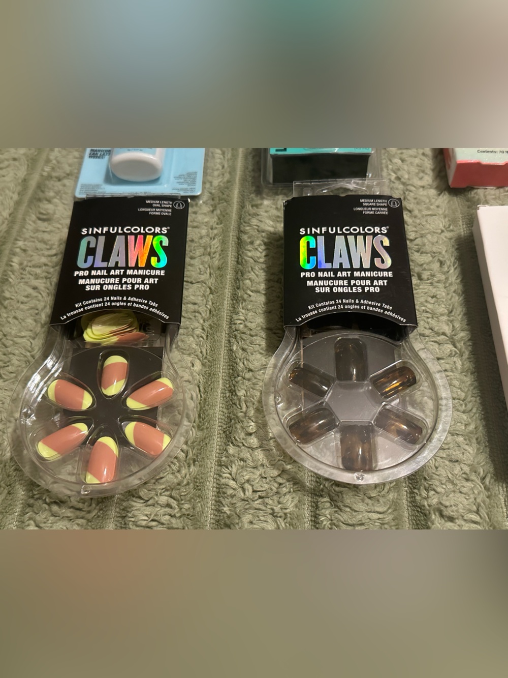 Press-On Nails Bundle - Picture 4 of 5